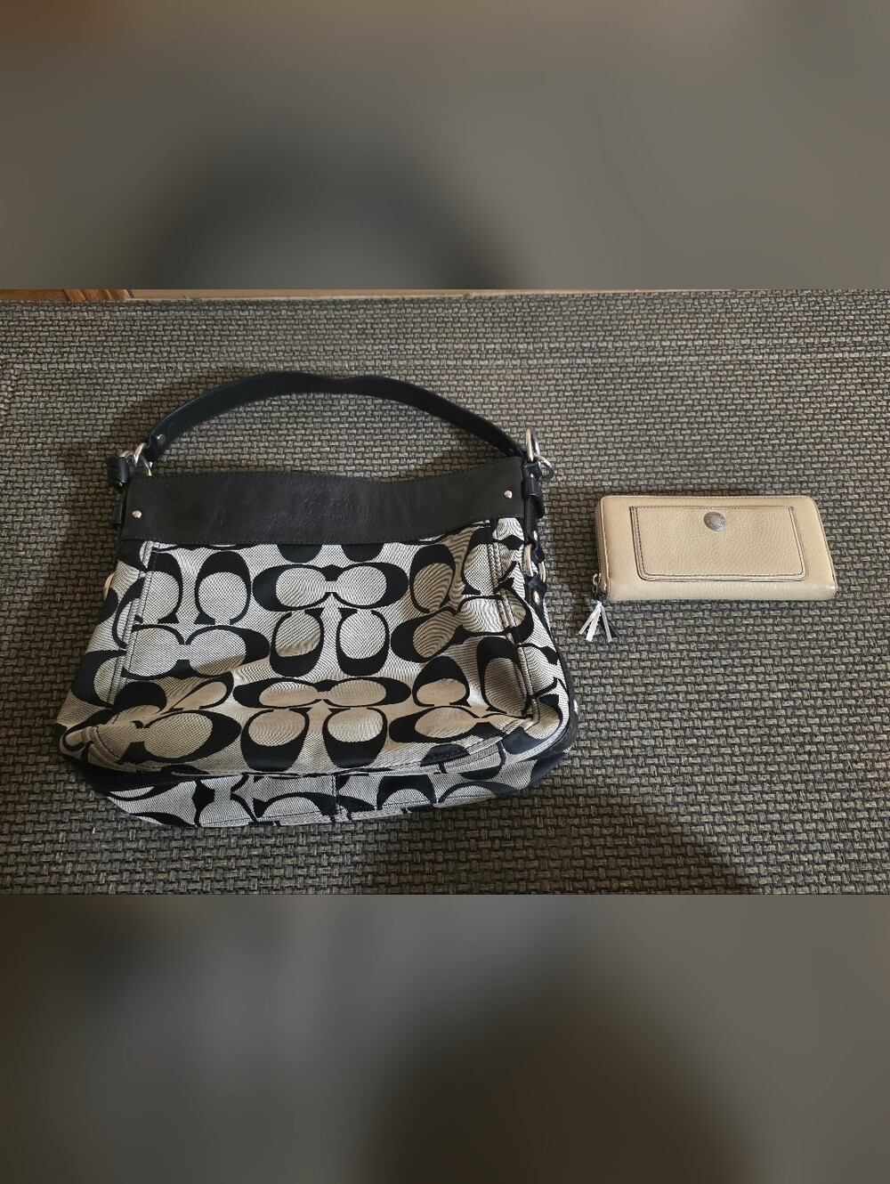 Y2K Coach Zoe Signature Canvas Hobo Bag in Black and Khaki with Wallet